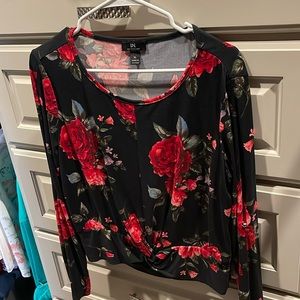 Super soft material. Cut outs on top of sleeves.